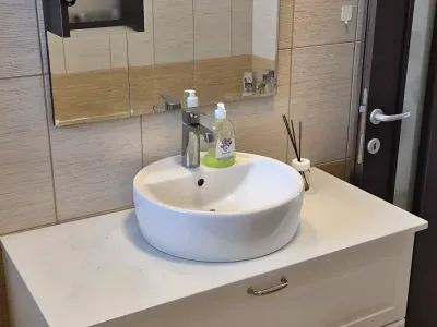 baie moderna chiuveta oglinda inchiriere apartament Sector 6 București